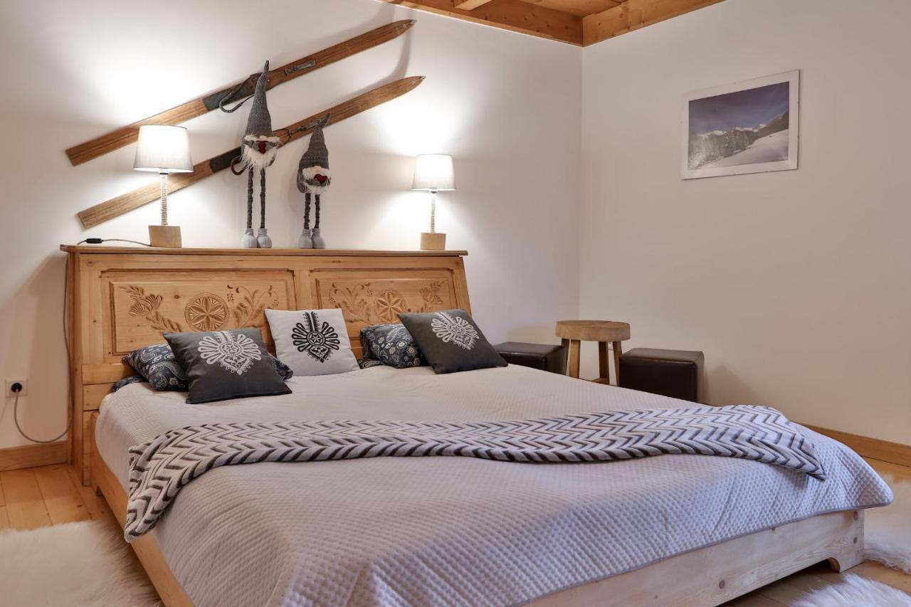 One-Bedroom Family Apartment